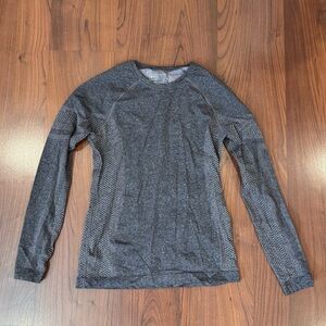 Figs Dark Purple Women’s Seamless Underscrub top size Large